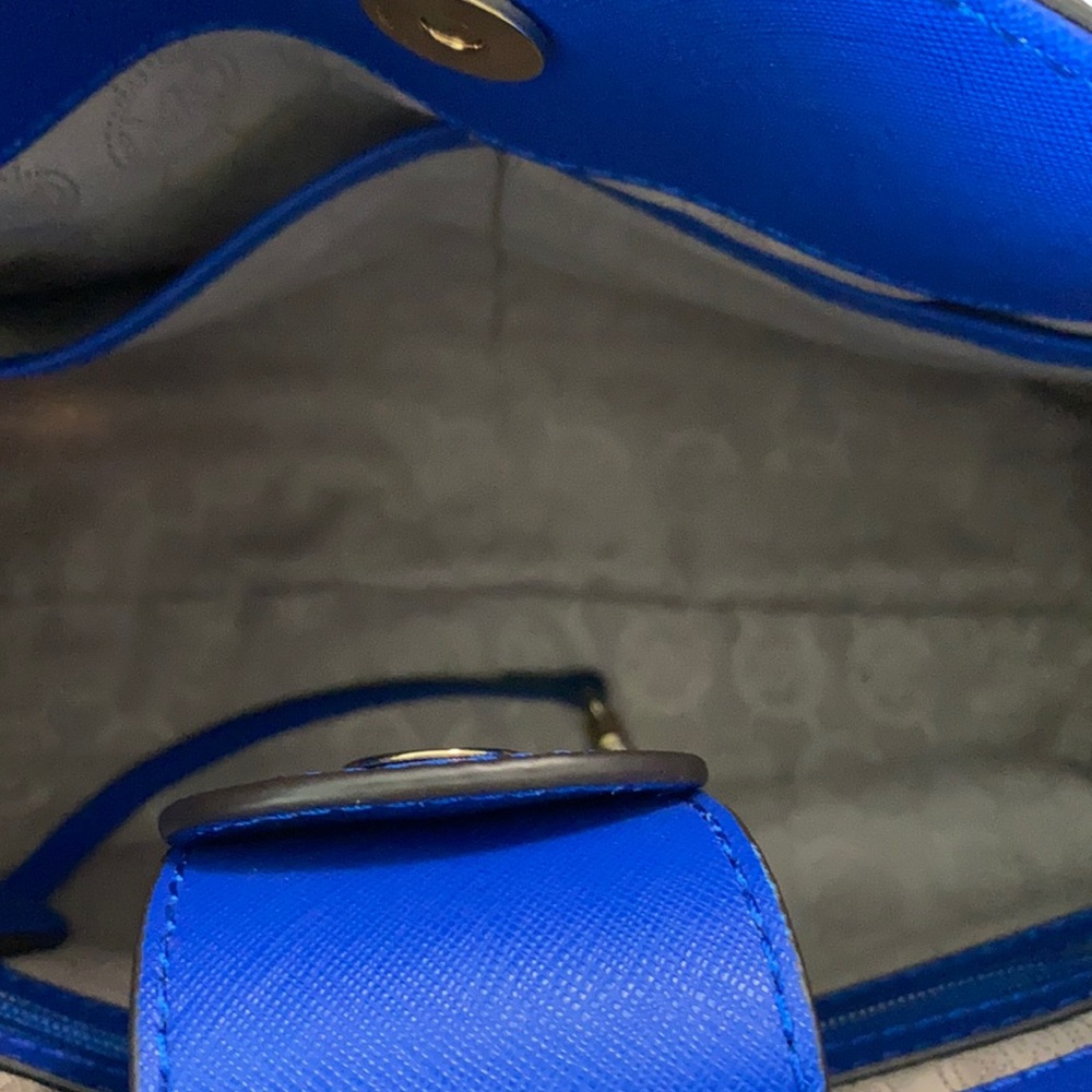 Michael Kors Purse - Picture 7 of 9